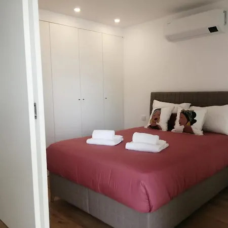 Cais De Apresentacao No Coracao De Aveiro