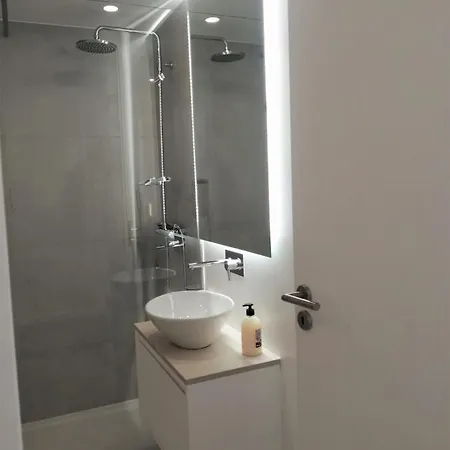 アパート Cais De Apresentacao No Coracao De アヴェイロ